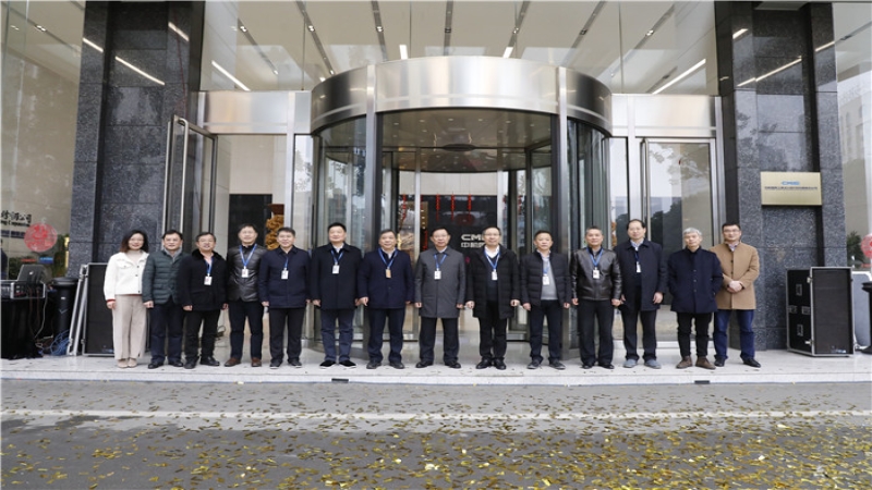 元?dú)鉂M滿，開工大吉